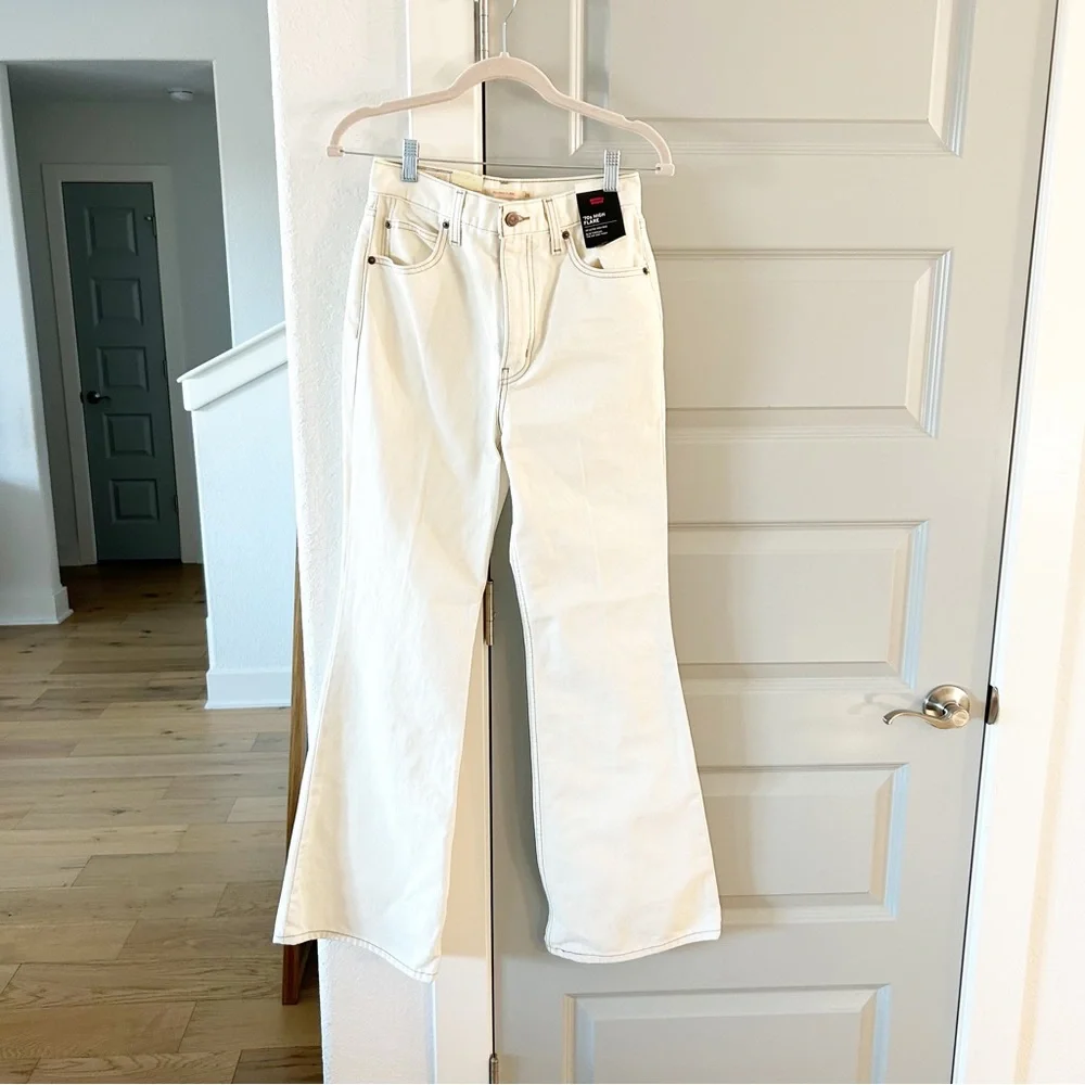 NWT Free People Levi’s Movin On 70s High Flare Jeans - Picture 5 of 7